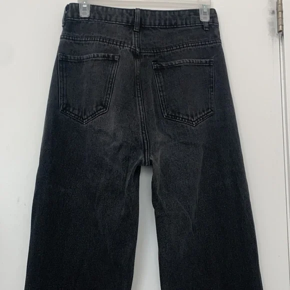Women’s straight jeans (worn) - Picture 3 of 3